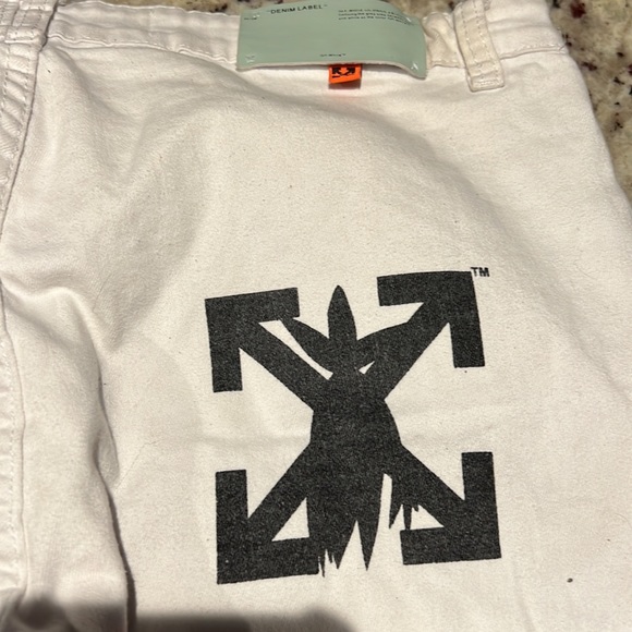COPY - Off-White C/O Virgil Abloh  X Futura Alien Pants - Picture 4 of 11